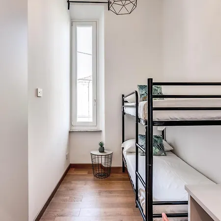 Aweshomeitaly Luxury Apartment
